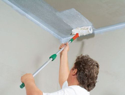 7 советов, как побелить потолок и стены известью, мелом, водоэмульсионной краской   