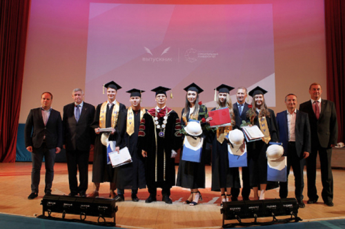 Красные дипломы получили более 600 выпускников МГСУ