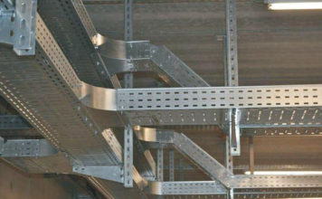 Использование металлических лотков для прокладки коммуникаций