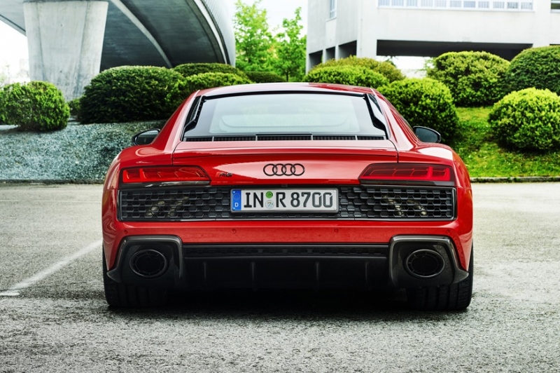 «Заряженные» во всех смыслах: в Audi намерены пересадить всю R-линейку на электротягу