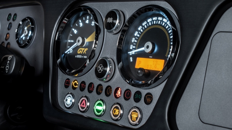 Morgan Plus 8 GTR официально: атмосферный V8 мощностью 380 л.с. и перекроенный кузов