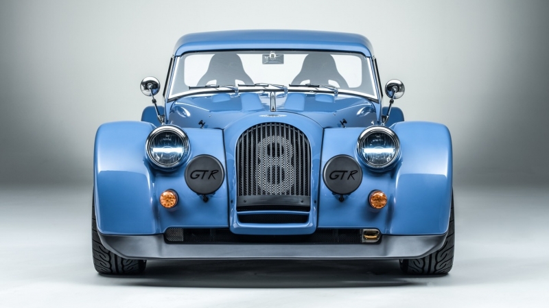 Morgan Plus 8 GTR официально: атмосферный V8 мощностью 380 л.с. и перекроенный кузов