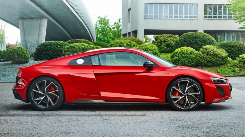 «Заряженные» во всех смыслах: в Audi намерены пересадить всю R-линейку на электротягу