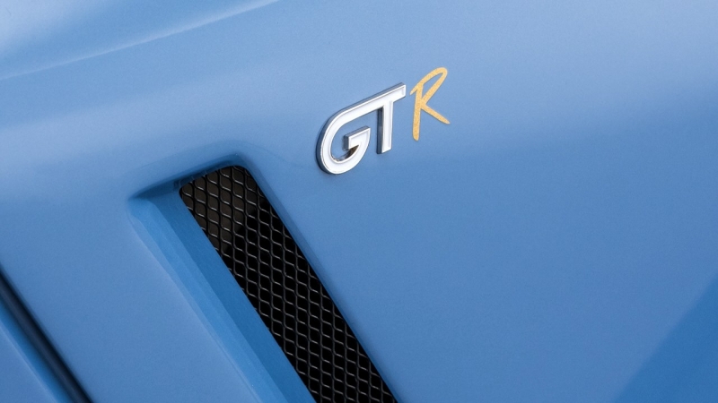 Morgan Plus 8 GTR официально: атмосферный V8 мощностью 380 л.с. и перекроенный кузов